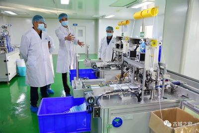 下車間看生產(chǎn) 朱學(xué)斌深入中小微企業(yè)調(diào)研_頭圖